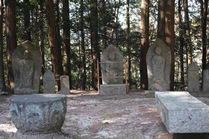 箱根山墓地