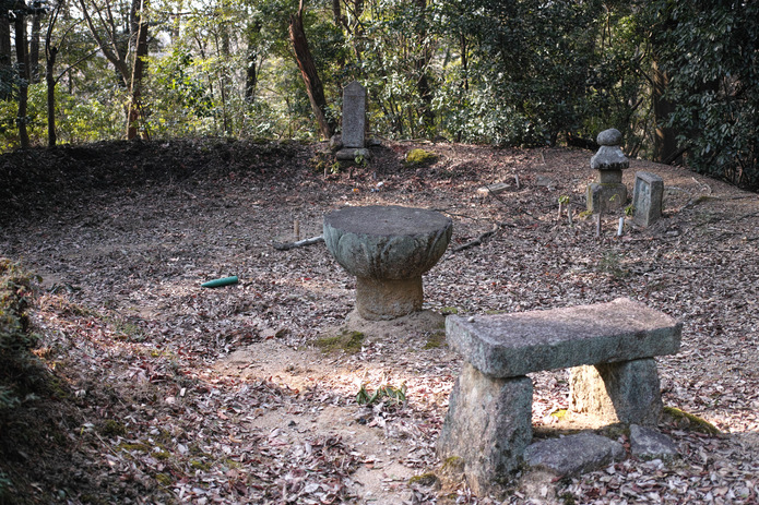 二ノ尾山墓地
